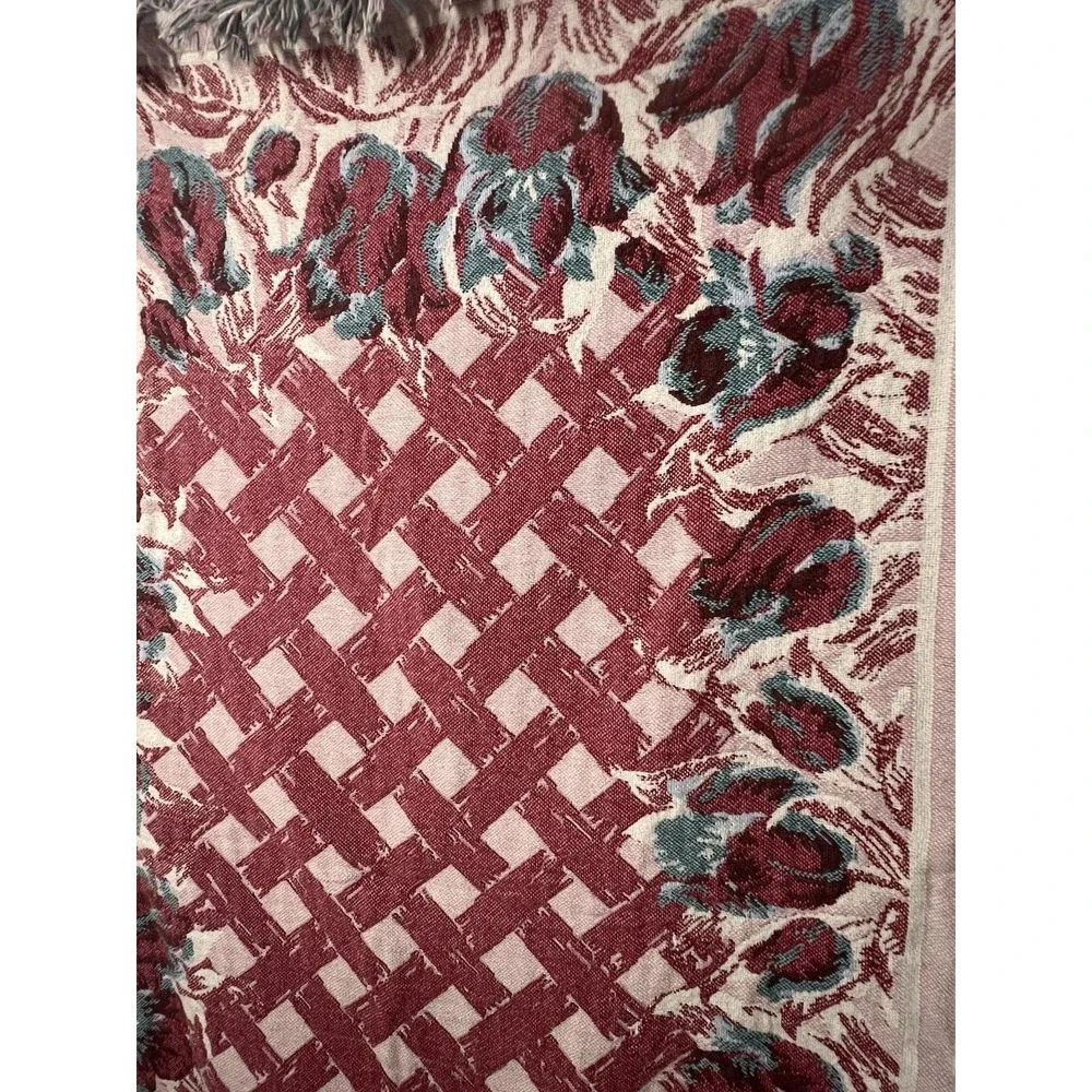 40 by 60 Floral Rose Lattice Tapestry Cross Stitch Throw Blanket with Fringe EUC